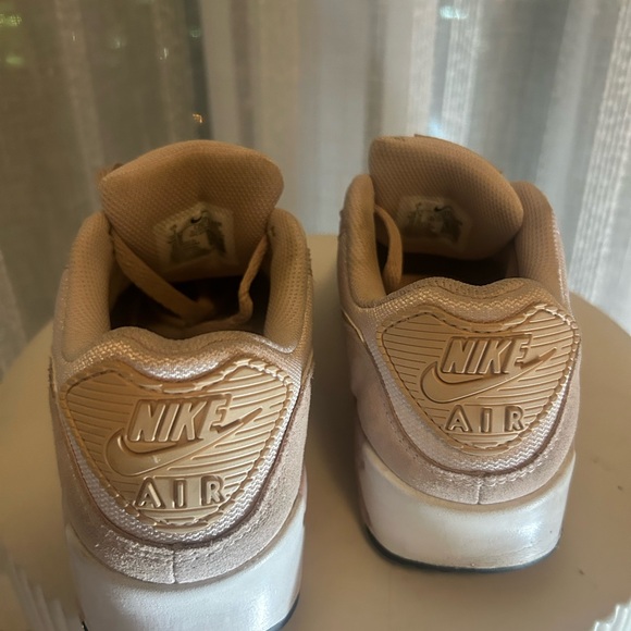 NIKE Womens Air Max 90 Sneakers in Pink & White - Size 7 - Picture 6 of 9